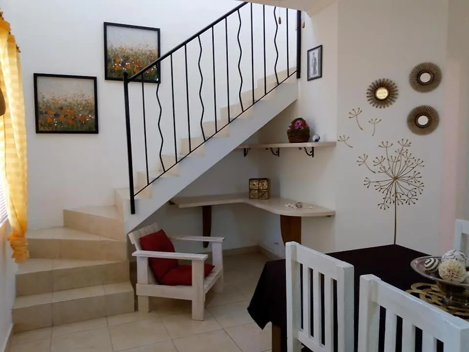 Casa Los Mikeles Плая-дель-Кармен Гостевой дом